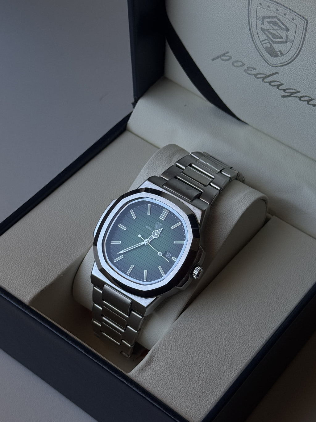 Premium Poedagar® Watch Box - Luxury Storage & Protection